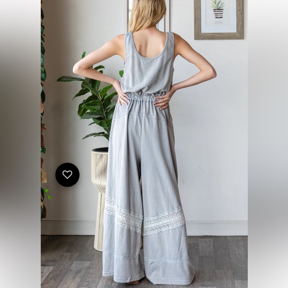 Oli & Hali 🩵 Washed Lace Detail Jumpsuit - Picture 5 of 5
